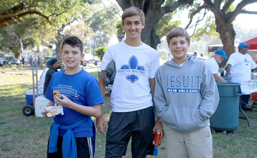 HolyCrossRivalryTailgate_20151002_022