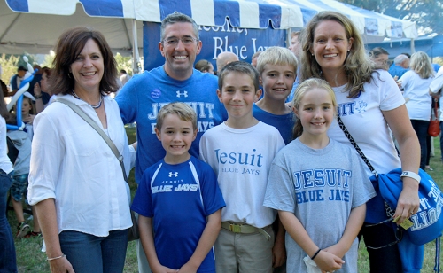 HolyCrossRivalryTailgate_20151002_026