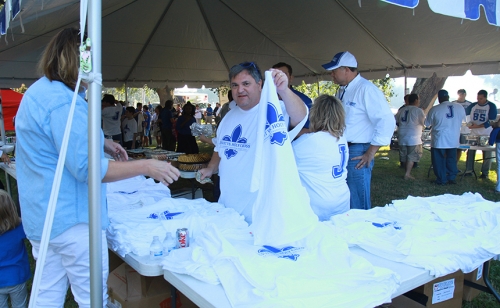 HolyCrossRivalryTailgate_20151002_038