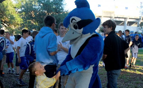 HolyCrossRivalryTailgate_20151002_133