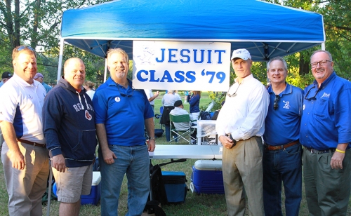 HolyCrossRivalryTailgate_20151002_148
