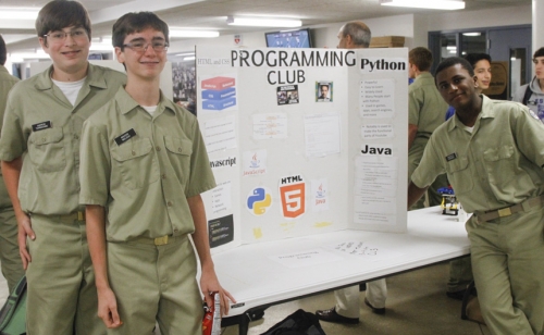 Student-Life_20160907_Rush-Days_046