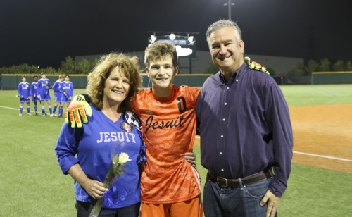 SENIOR-NIGHT_Soccer-vs-EJ_20200116_10