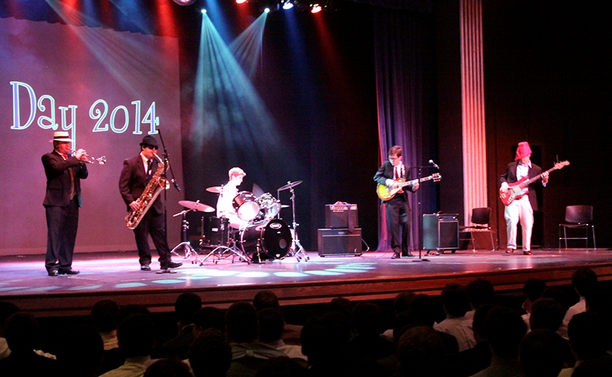 016_seniorweek_seniorday__20140502_308