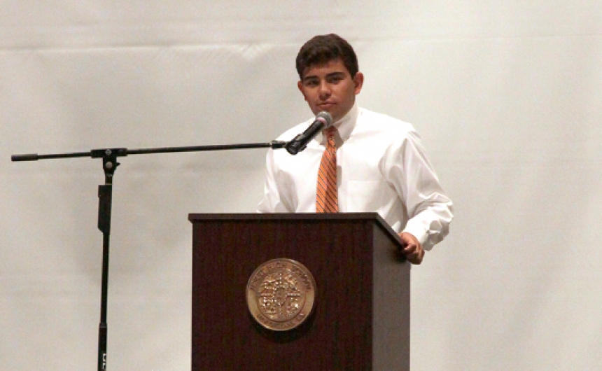 026_seniorweek_seniorday__20140502_524