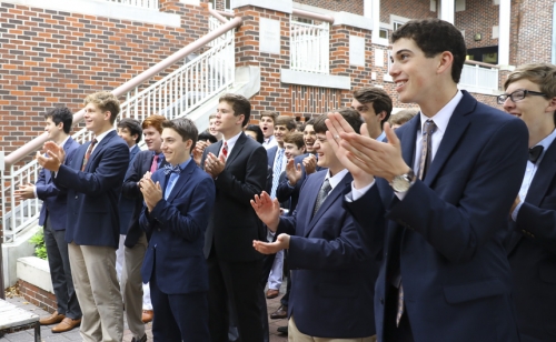 SeniorWeek_SeniorDay_20160429_MorningAssembly_FinalDismissal_048