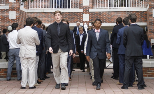 SeniorWeek_SeniorDay_20160429_MorningAssembly_FinalDismissal_384