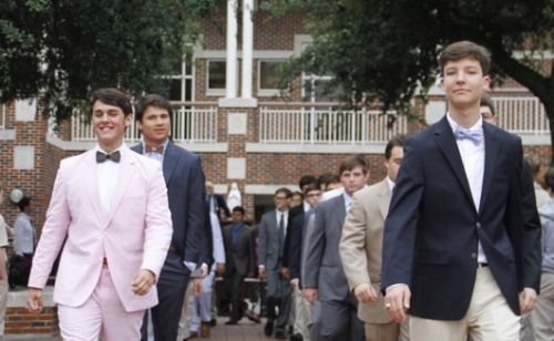 SeniorWeek_SeniorDay_20160429_MorningAssembly_FinalDismissal_564