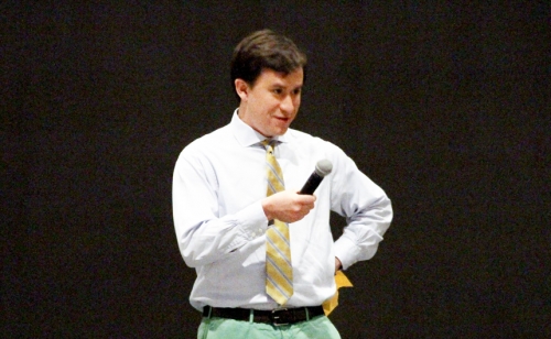 SeniorWeek_SeniorDay_20160429_SeniorShowcase_023