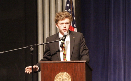 SeniorWeek_SeniorDay_20160429_SeniorShowcase_522