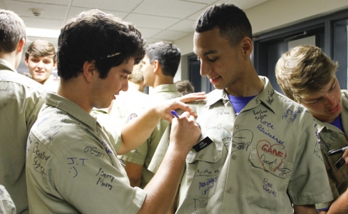 SeniorWeek_ThursdayLunch_20160428_052