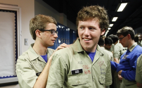 SeniorWeek_ThursdayLunch_20160428_211