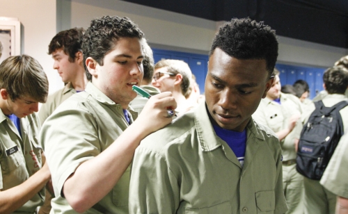 SeniorWeek_ThursdayLunch_20160428_232