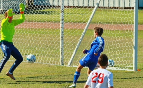 Soccer 2016-17_JHS2 v Rummel1_11192016_04