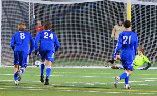 Soccer 2016-17_StPaulsTourney_JHS2vGraceKing1_12192016_09