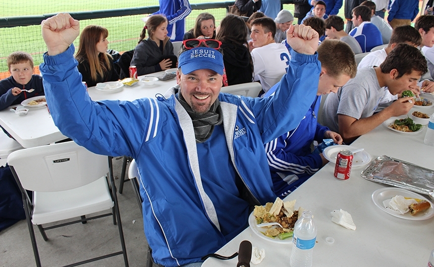 alumni_soccerreunion_20140104_017