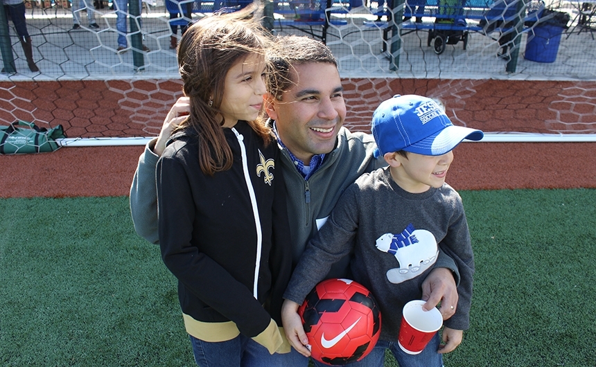 alumni_soccerreunion_20140104_021