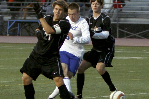 12-29-12_soccer_vs-_catholicbrfinial_005web