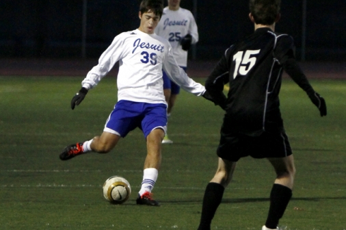 12-29-12_soccer_vs-_catholicbrfinial_008web