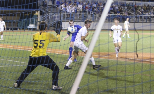 SoccerPlayoffs-vs-Cent-Lafourche_20200212_17