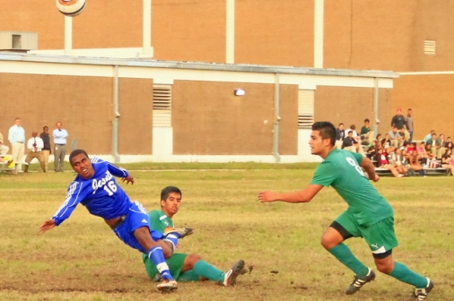 soccer_2012_13_jhs_v_grace_king_120512_09