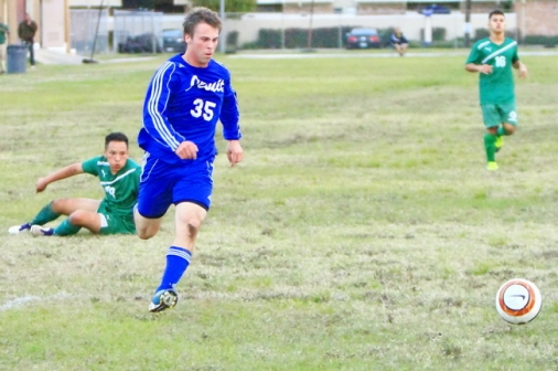 soccer_2012_13_jhs_v_grace_king_120512_18