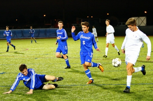 soccer_2012_13_jhs_v_gulfport_112712_08