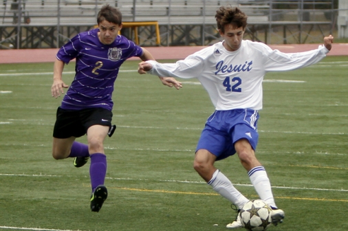 12-28-12_soccer_vs-_hahnville_08web