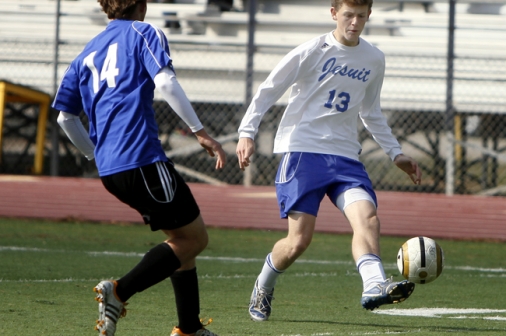 12-28-12_soccer_vs-_mandeville_003web