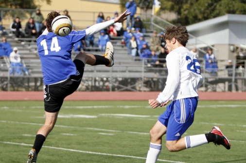 12-28-12_soccer_vs-_mandeville_007web