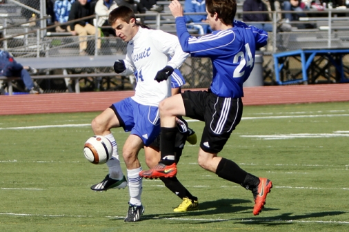 12-28-12_soccer_vs-_mandeville_010web
