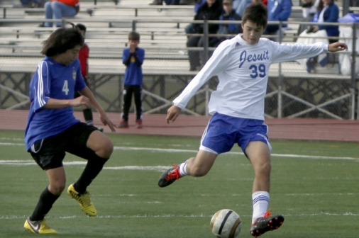 12-28-12_soccer_vs-_mandeville_013web