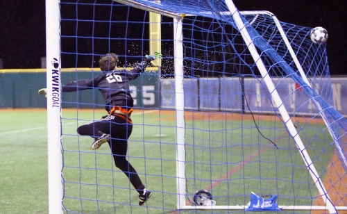 Soccer_vs_Shaw_JohnRyan_20171205_278