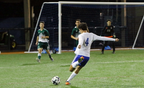 Soccer_vs_Shaw_JohnRyan_20171205_538