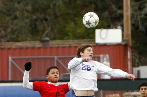 alumni_soccer_day_jesuit_vs-_west_jeff_13web