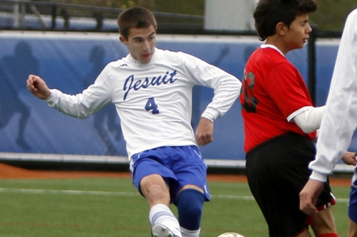 alumni_soccer_day_jesuit_vs-_west_jeff_17web
