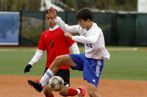alumni_soccer_day_jesuit_vs-_west_jeff_20web