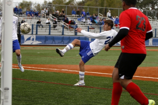 alumni_soccer_day_jesuit_vs-_west_jeff_22web