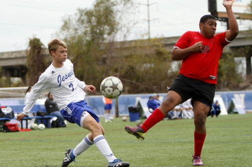 alumni_soccer_day_jesuit_vs-_west_jeff_24web