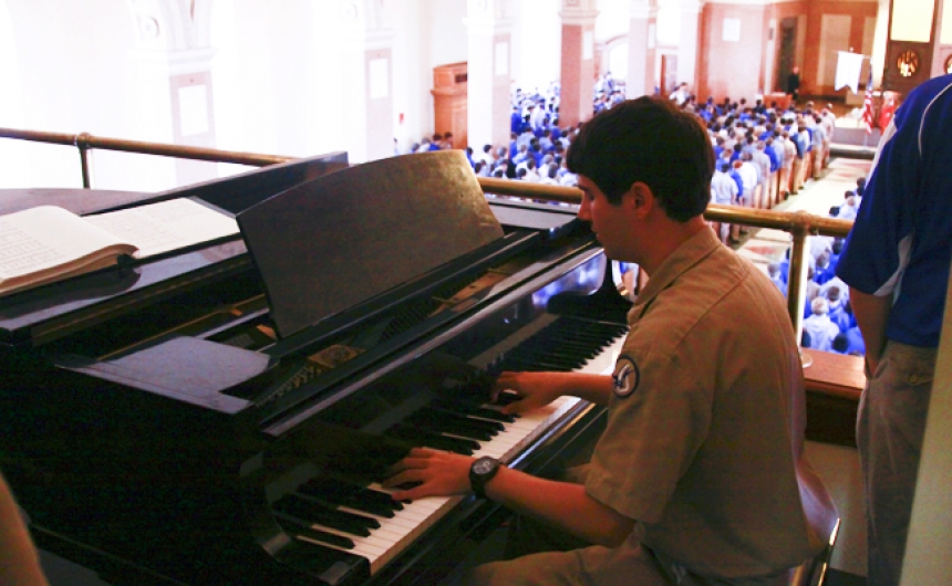 thanksgivingdrive_2012_prayerservice_20121121_web_006