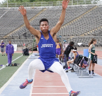 TrackandField_DistrictMeet_20160420_038