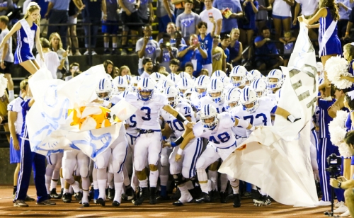 FirstHalf_PreGame-Runout-Anthem09292017_41