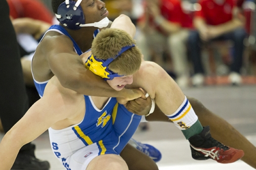 wrestling_2012_13_state_tourney_prelims_021513_14_manny_armour