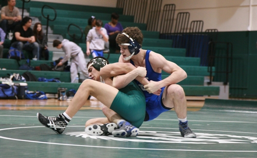 Wrestling_DualMeet_vsShaw_20160106_045