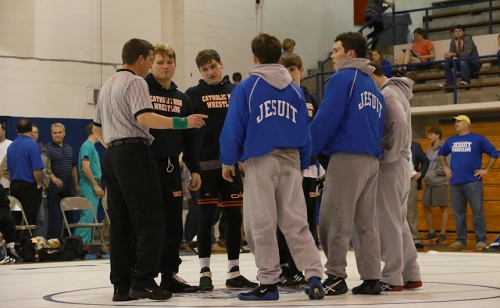Wrestling_20151209_vsCatholicBR_001