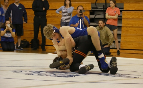 Wrestling_20151209_vsCatholicBR_090