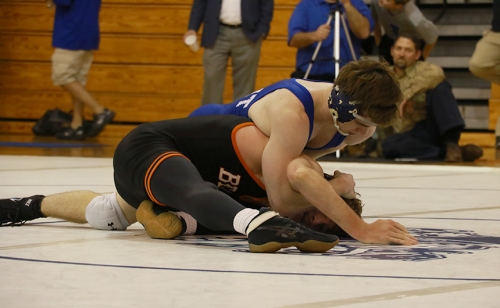 Wrestling_20151209_vsCatholicBR_131