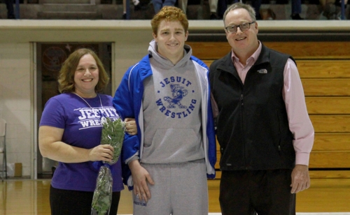 WrestlingvsHolyCross_20160203_041