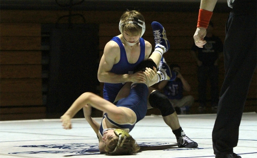 WrestlingvsHolyCross_20160203_101