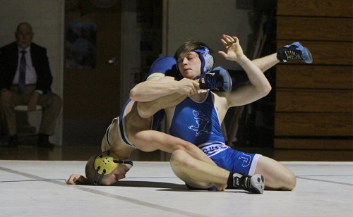 WrestlingvsHolyCross_20160203_150